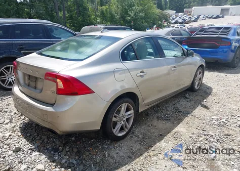 2014 Volvo S60 T5 из США, поврежденный, VIN YV1612FS9E2285458